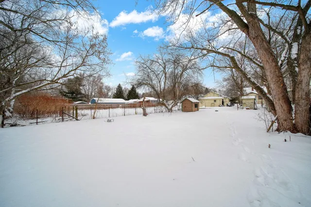 $89,900 | 610 Fairyland Avenue, Jackson, MI 49201