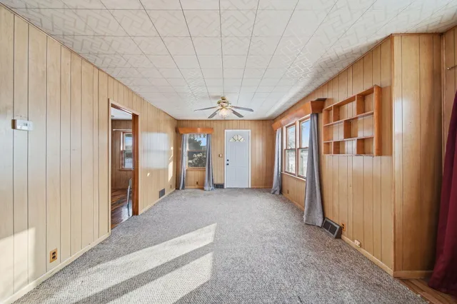 $89,900 | 610 Fairyland Avenue, Jackson, MI 49201