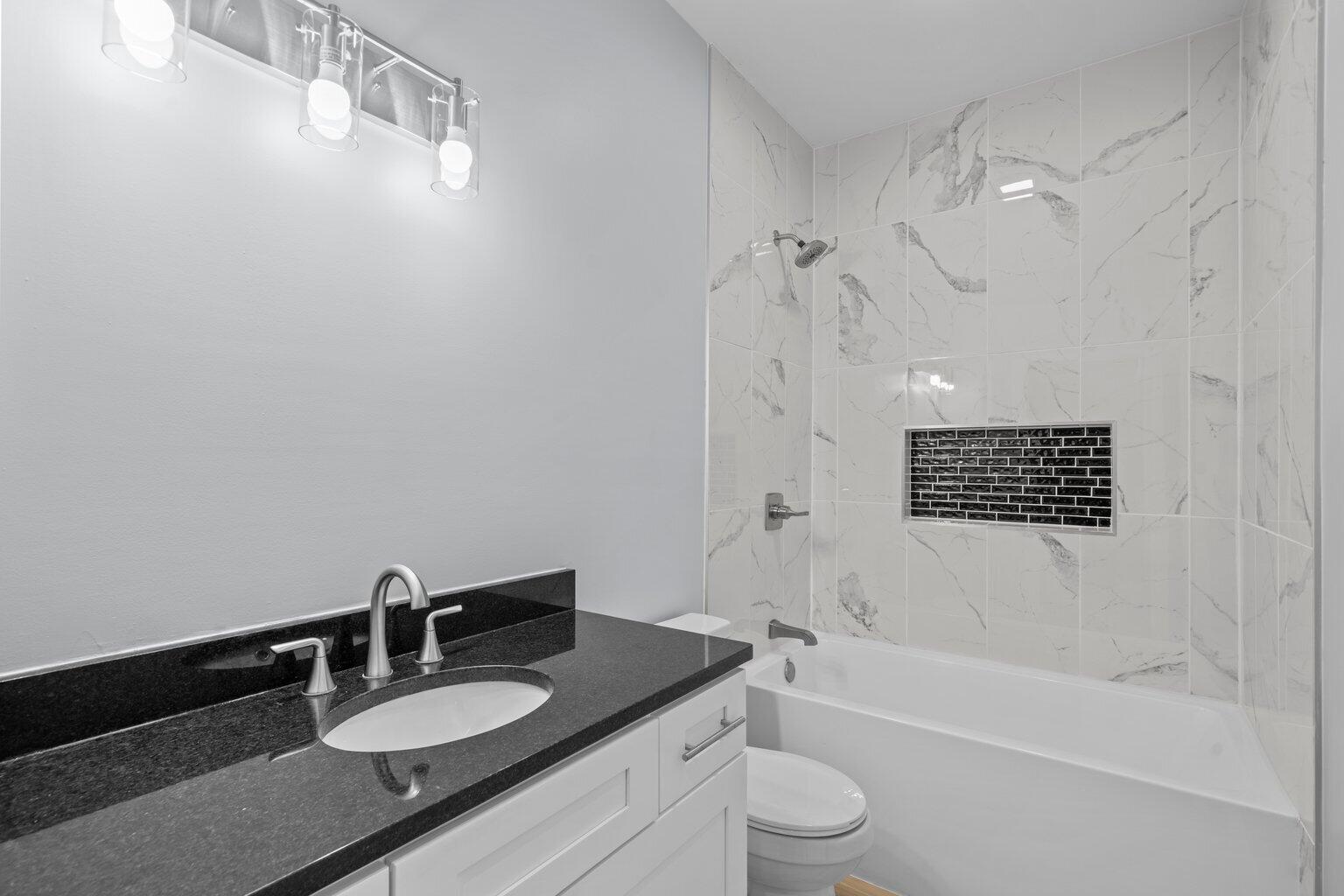 708 Clark Street Dalton, GA 30720 - Photo 15 of 41 DSC00285