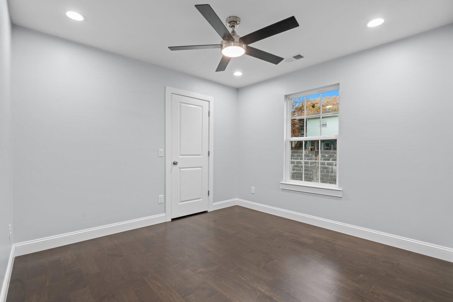 708 Clark Street Dalton, GA 30720 - Photo 30 of 41 DSC00370