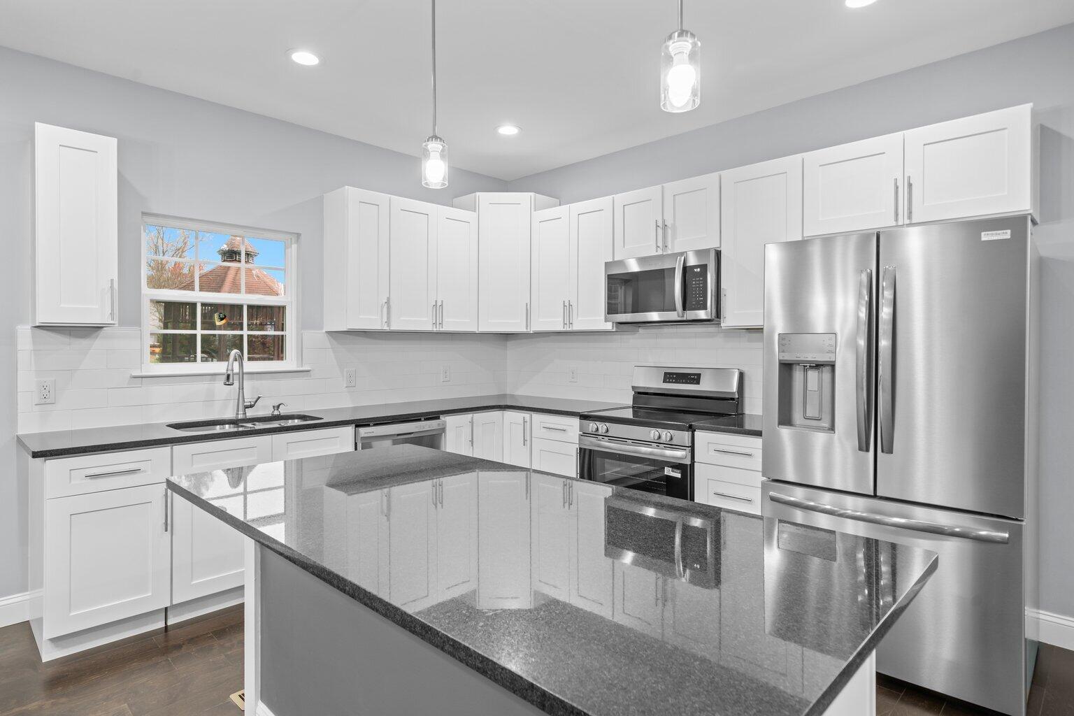 708 Clark Street Dalton, GA 30720 - Photo 8 of 41 DSC00230