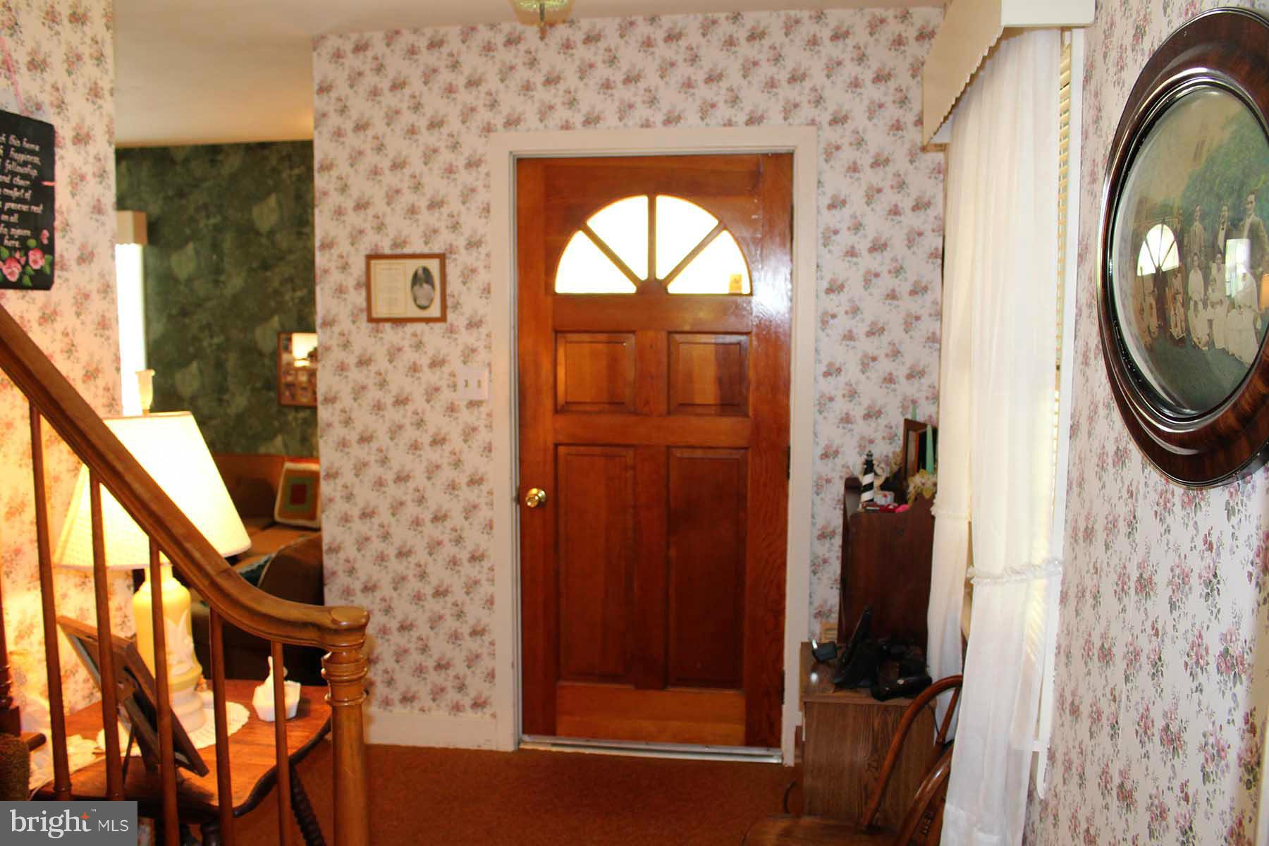 14612 Barkdoll Road Hagerstown, MD 21742 - Photo 2 of 20 FOYER (6X5)