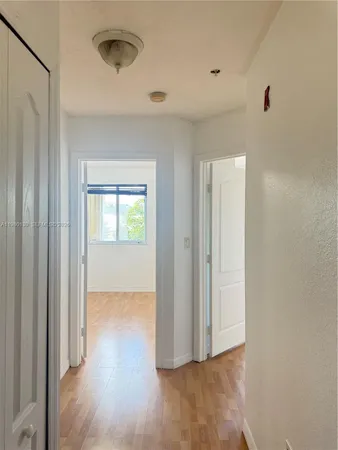 $2,830 | 8838 West Flagler Street, Unit 209, Miami, FL 33174