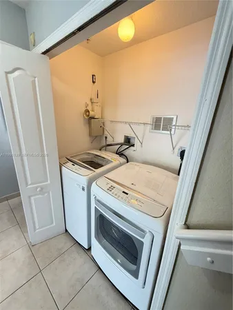 $2,830 | 8838 West Flagler Street, Unit 209, Miami, FL 33174