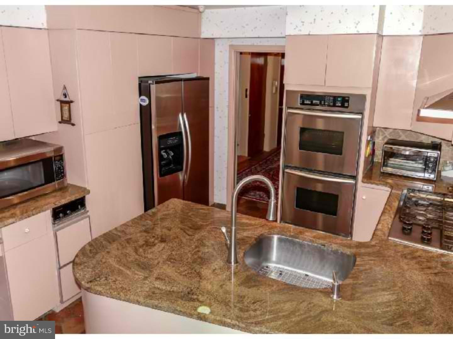 1054 Old Ford Road Huntingdon Valley, PA 19006 - Photo 8 of 24 Gallery Image 8
