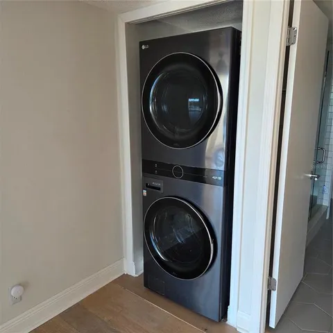 $3,300 | 100 Oakmont Lane, Unit 305, Belleair, FL 33756