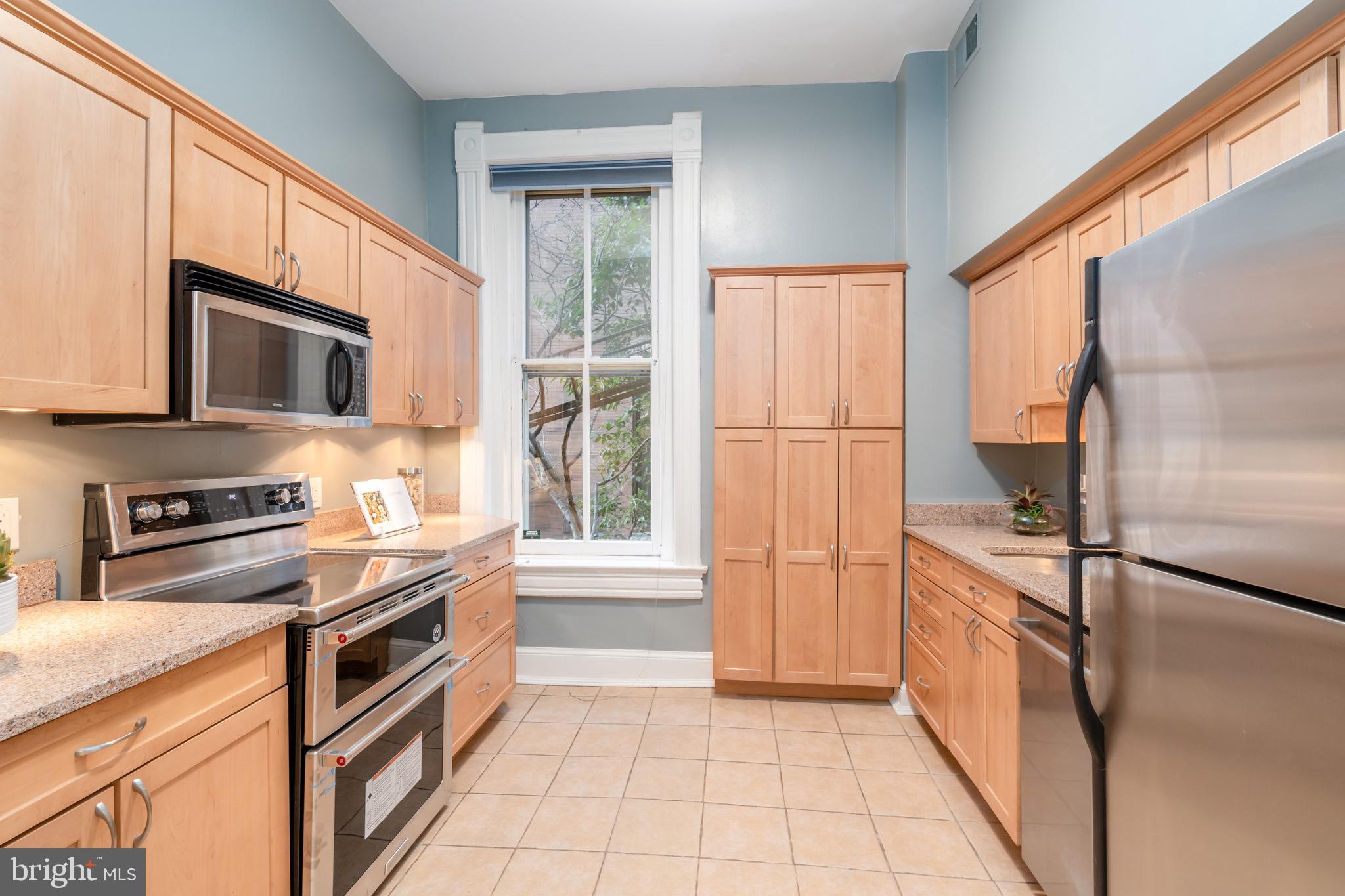 2013 Kalorama Road Northwest, Unit 4 Washington, DC 20009 - Photo 10 of 25 Kitchen, new range