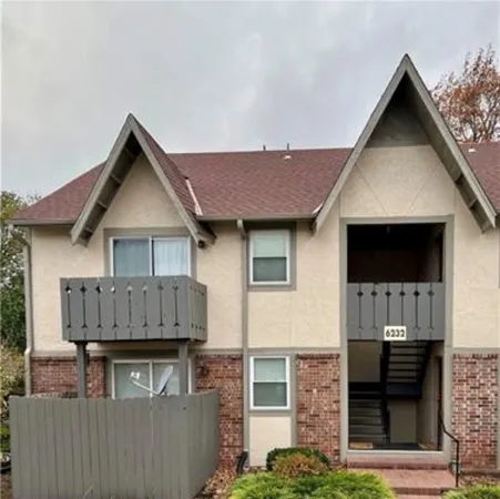 $149,900 | 6232 Robinson Street, Unit 3, Mission, KS 66202