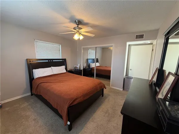 $149,900 | 6232 Robinson Street, Unit 3, Mission, KS 66202