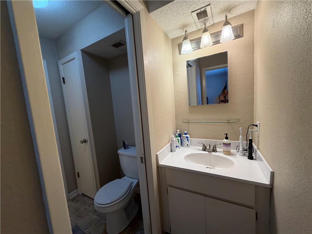 6232 Robinson Street, Unit 3 Mission, KS 66202 - Photo 5 of 8