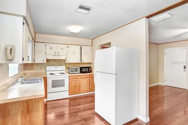 $189,999 | 825 Chamberlain Boulevard, Wauchula, FL 33873