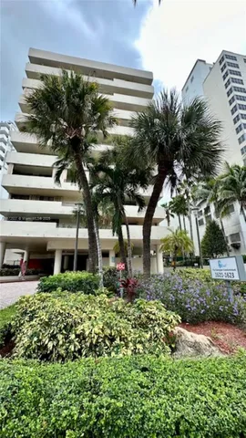 $3,275 | 1623 Collins Avenue, Unit 511, Miami Beach, FL 33139