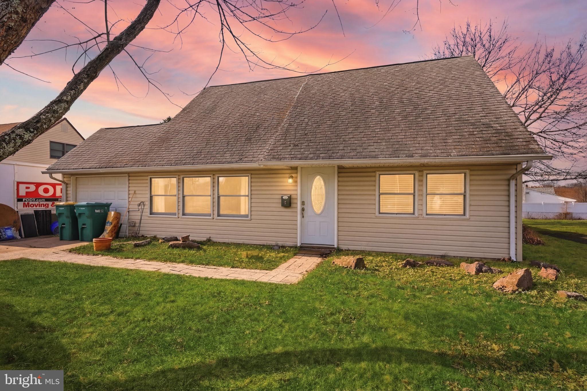 9 Harmony Road Levittown, PA 19056 - Photo 2 of 40