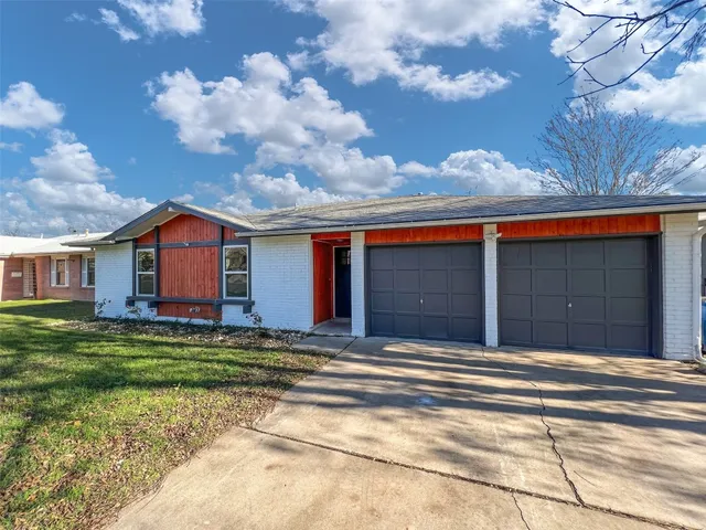$2,500 | 6203 London Drive, Austin, TX 78745