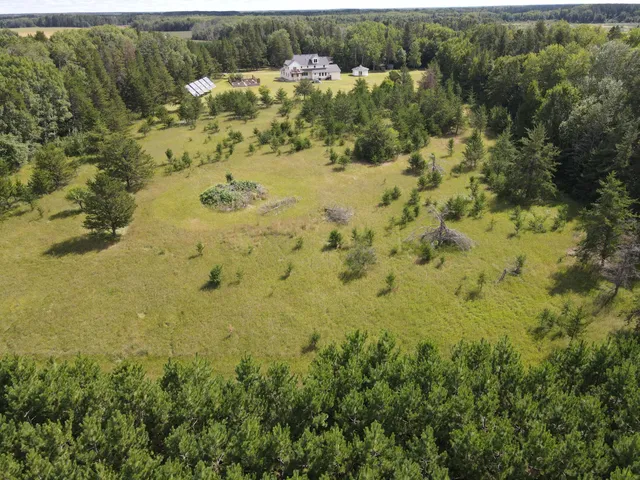 $599,000 | 14325 314th Street, Menahga, MN 56464