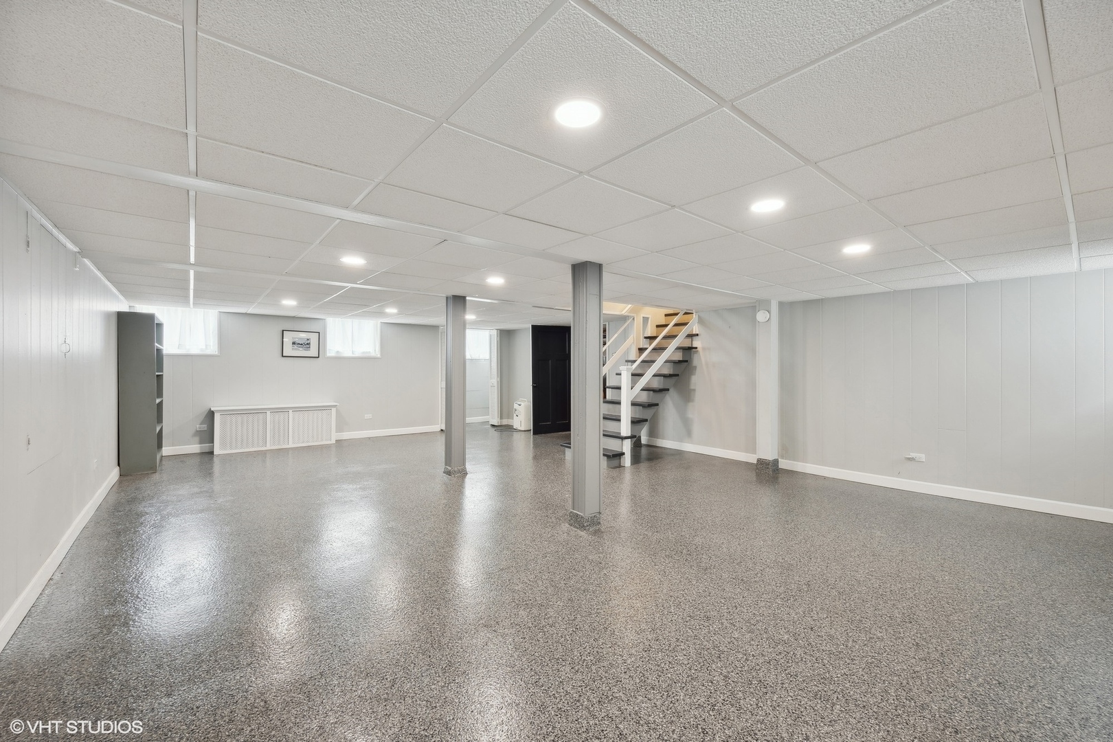 208 Woodside Road Riverside, IL 60546 - Photo 29 of 37 a view of an empty room with wooden floor