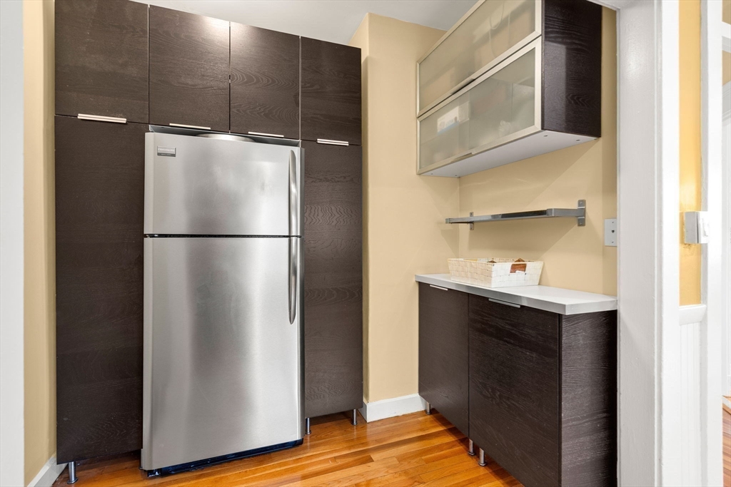 3 Upland Road, Unit 2 Brookline, MA 02445 - Photo 11 of 29 Gallery Image 11