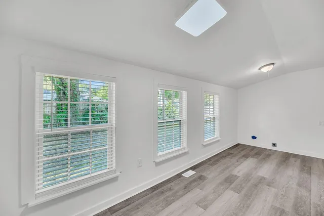 $2,100 | 313 Curtiss Avenue, Charleston, SC 29407