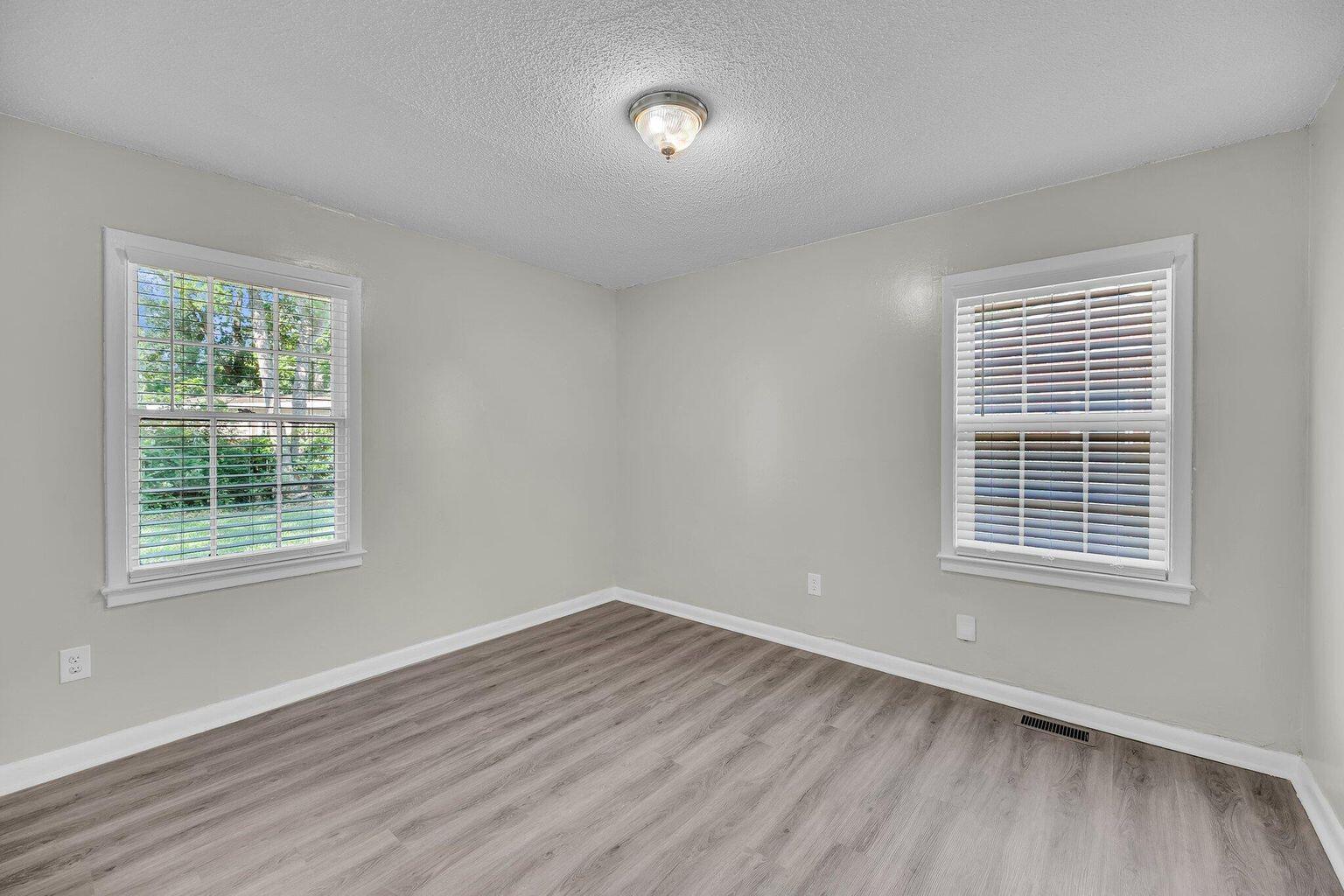 313 Curtiss Avenue Charleston, SC 29407 - Photo 6 of 10 20250826165227780625000000-o