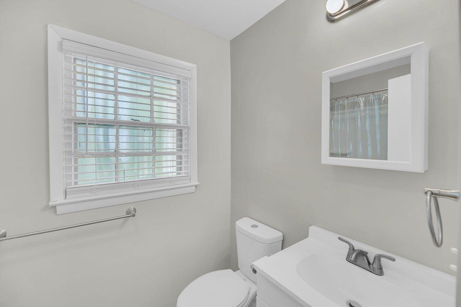 313 Curtiss Avenue Charleston, SC 29407 - Photo 8 of 10 20250826165226230701000000-o