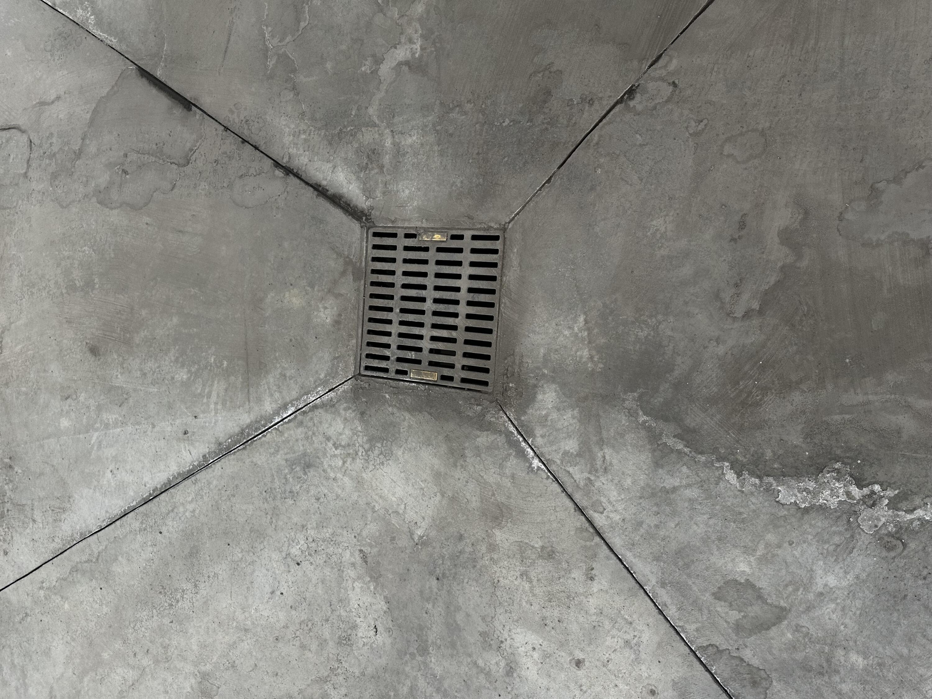 53 University Street Presque Isle, ME 04769 - Photo 12 of 77 floor drain