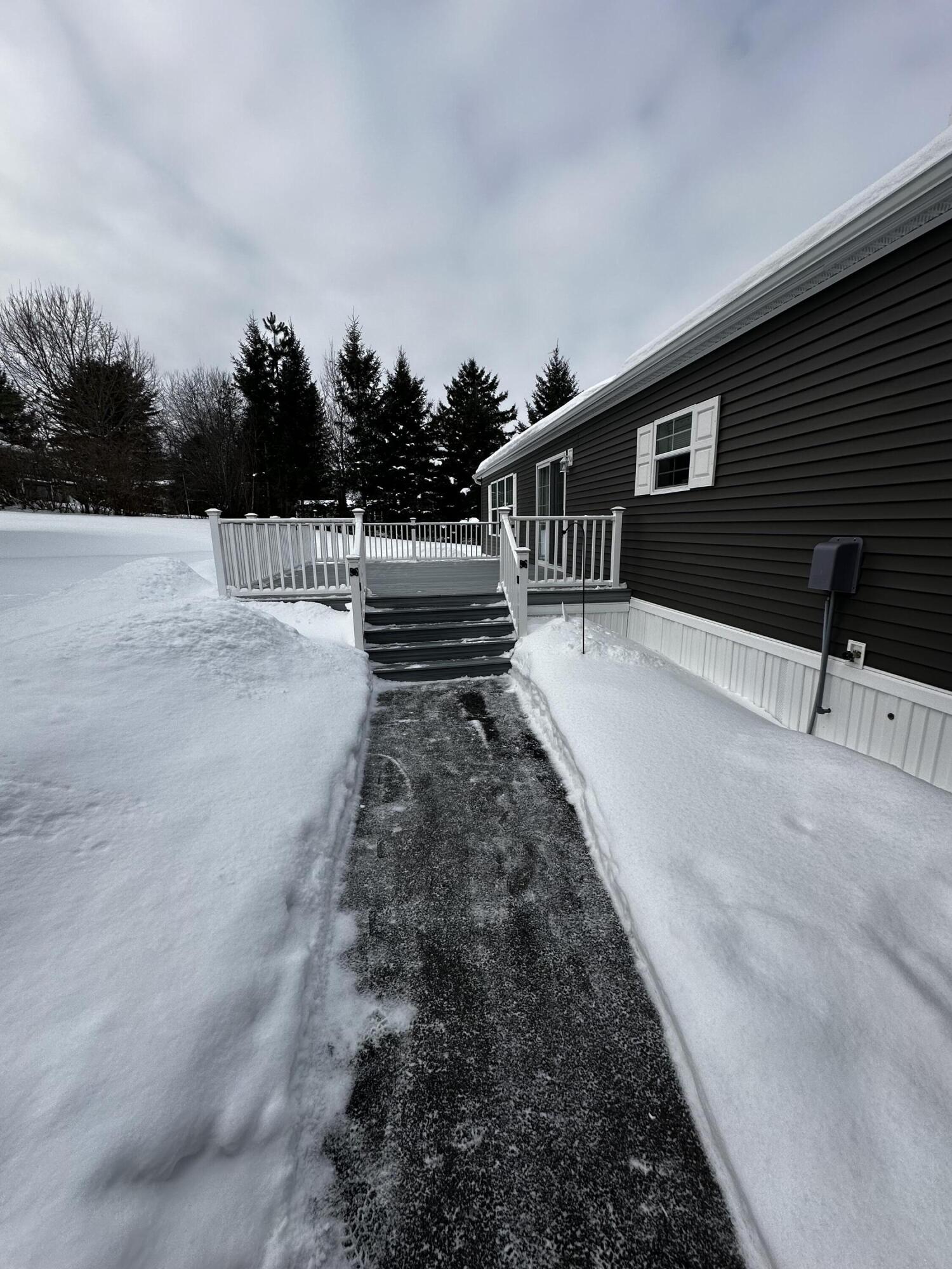 53 University Street Presque Isle, ME 04769 - Photo 15 of 77 IMG_4767 (1)