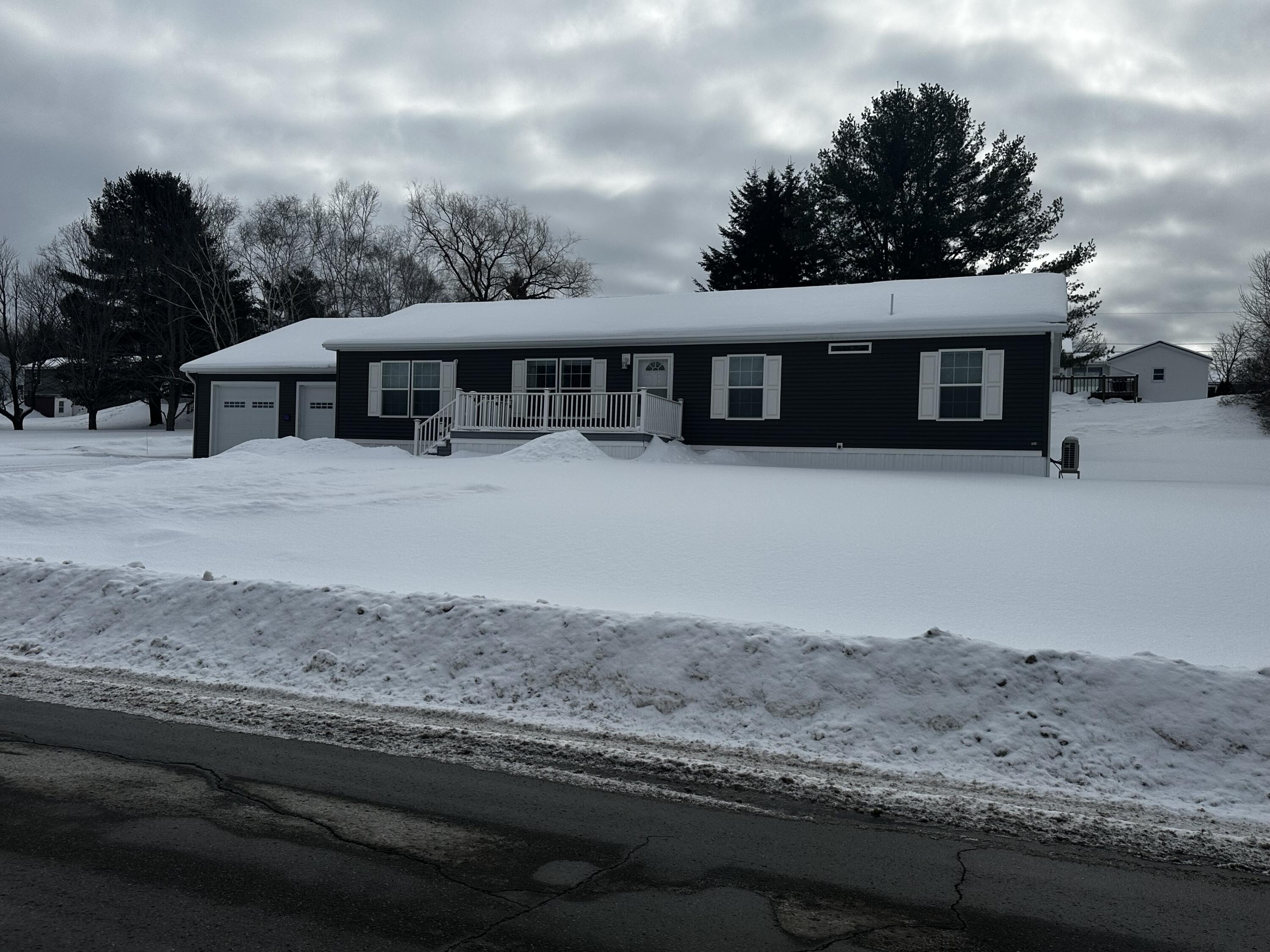 53 University Street Presque Isle, ME 04769 - Photo 6 of 77 IMG_4791