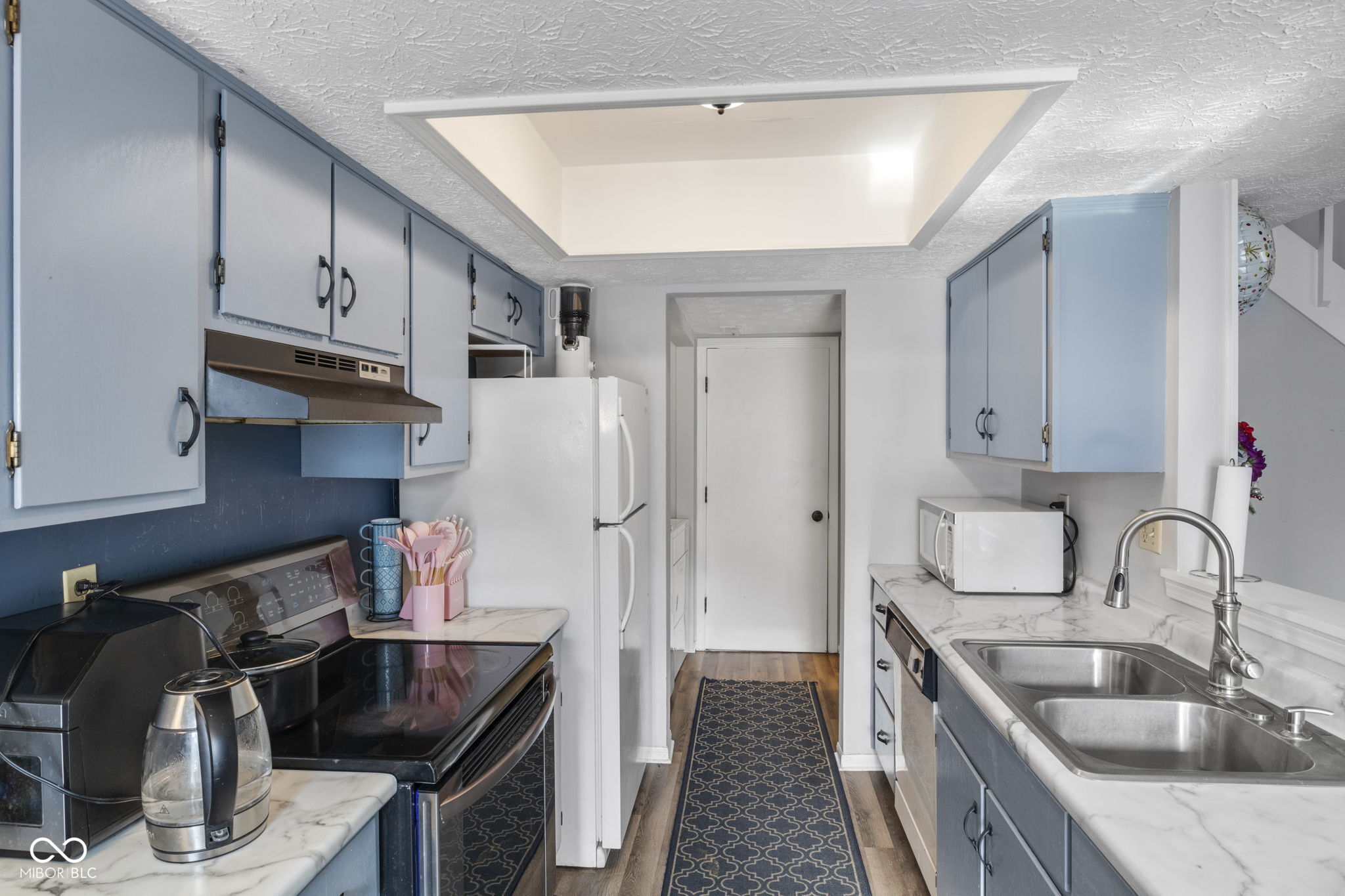 2524 Chaseway Court Indianapolis, IN 46268 - Photo 11 of 25