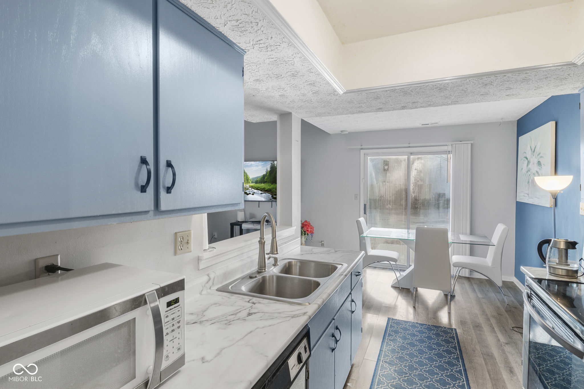 2524 Chaseway Court Indianapolis, IN 46268 - Photo 12 of 25