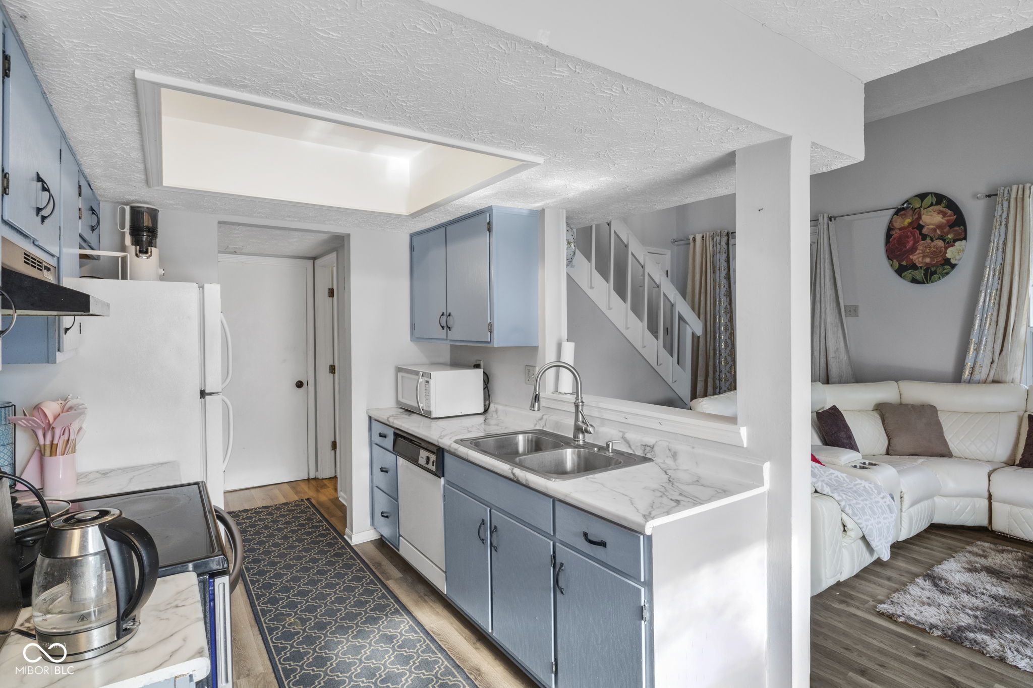 2524 Chaseway Court Indianapolis, IN 46268 - Photo 13 of 25