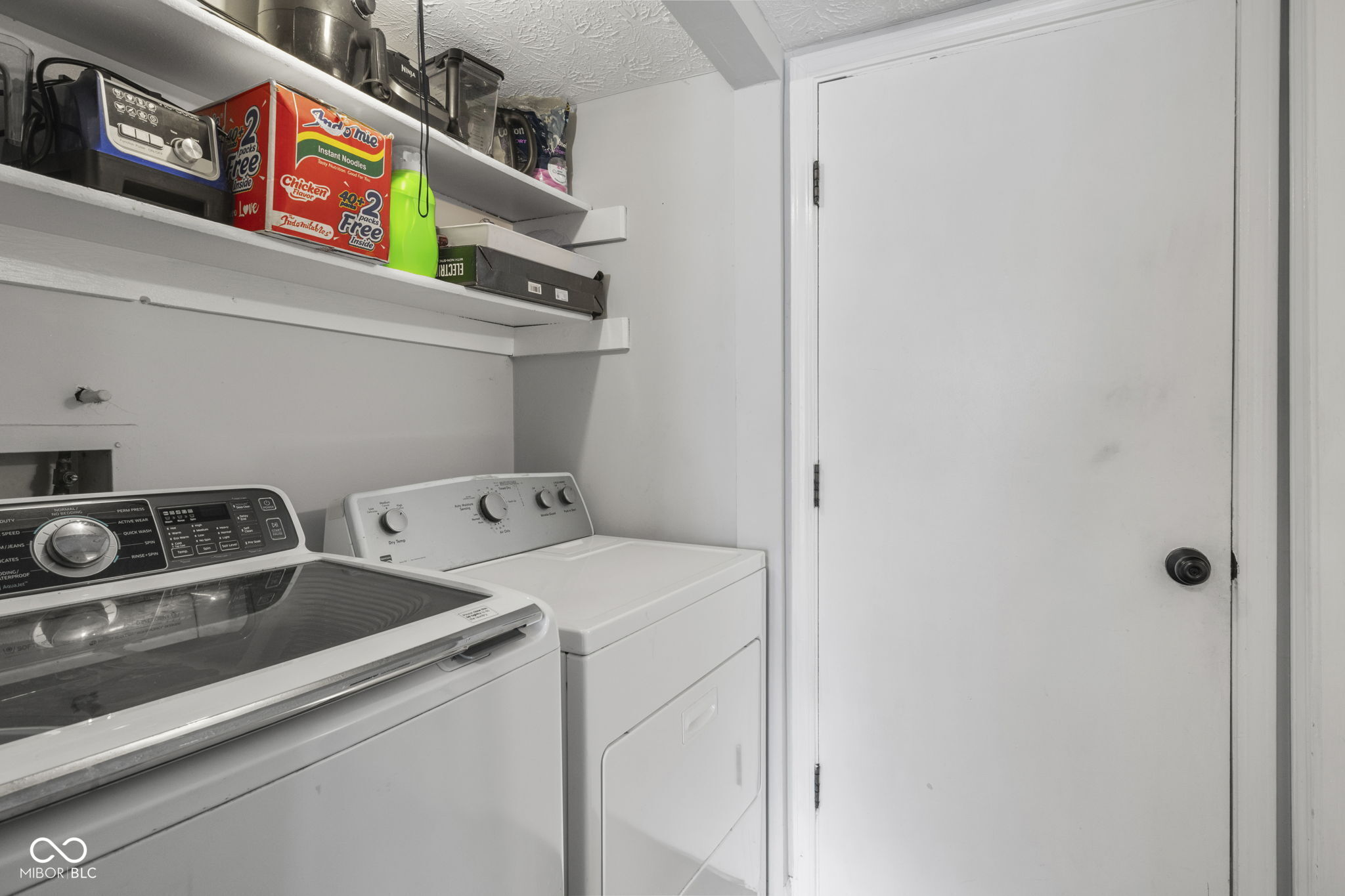 2524 Chaseway Court Indianapolis, IN 46268 - Photo 14 of 25