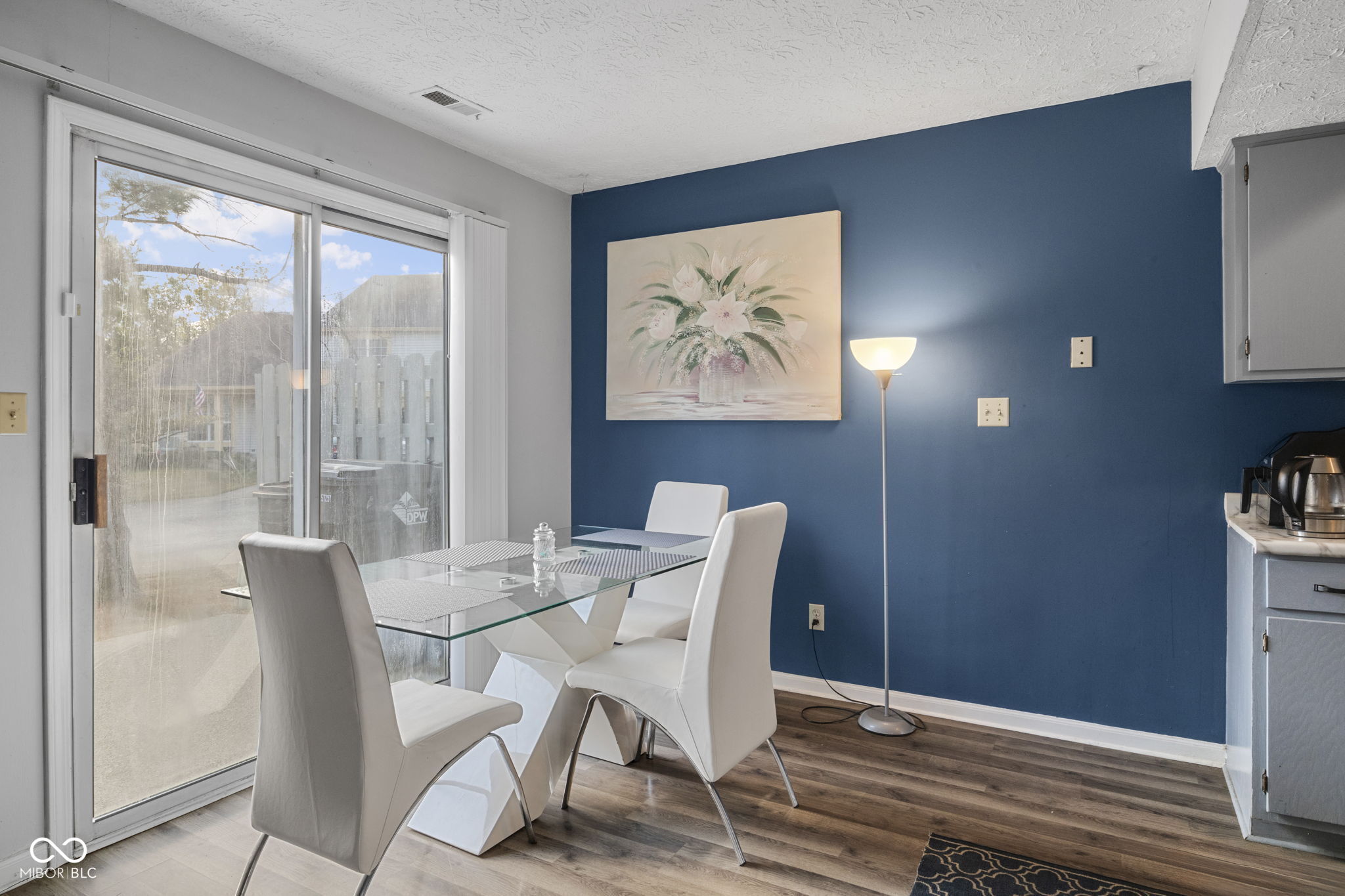 2524 Chaseway Court Indianapolis, IN 46268 - Photo 8 of 25