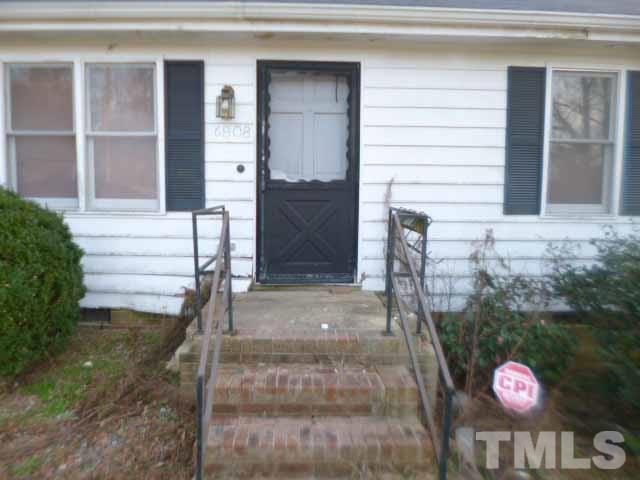 6808 Poole Road Raleigh, NC 27610 - Photo 3 of 18