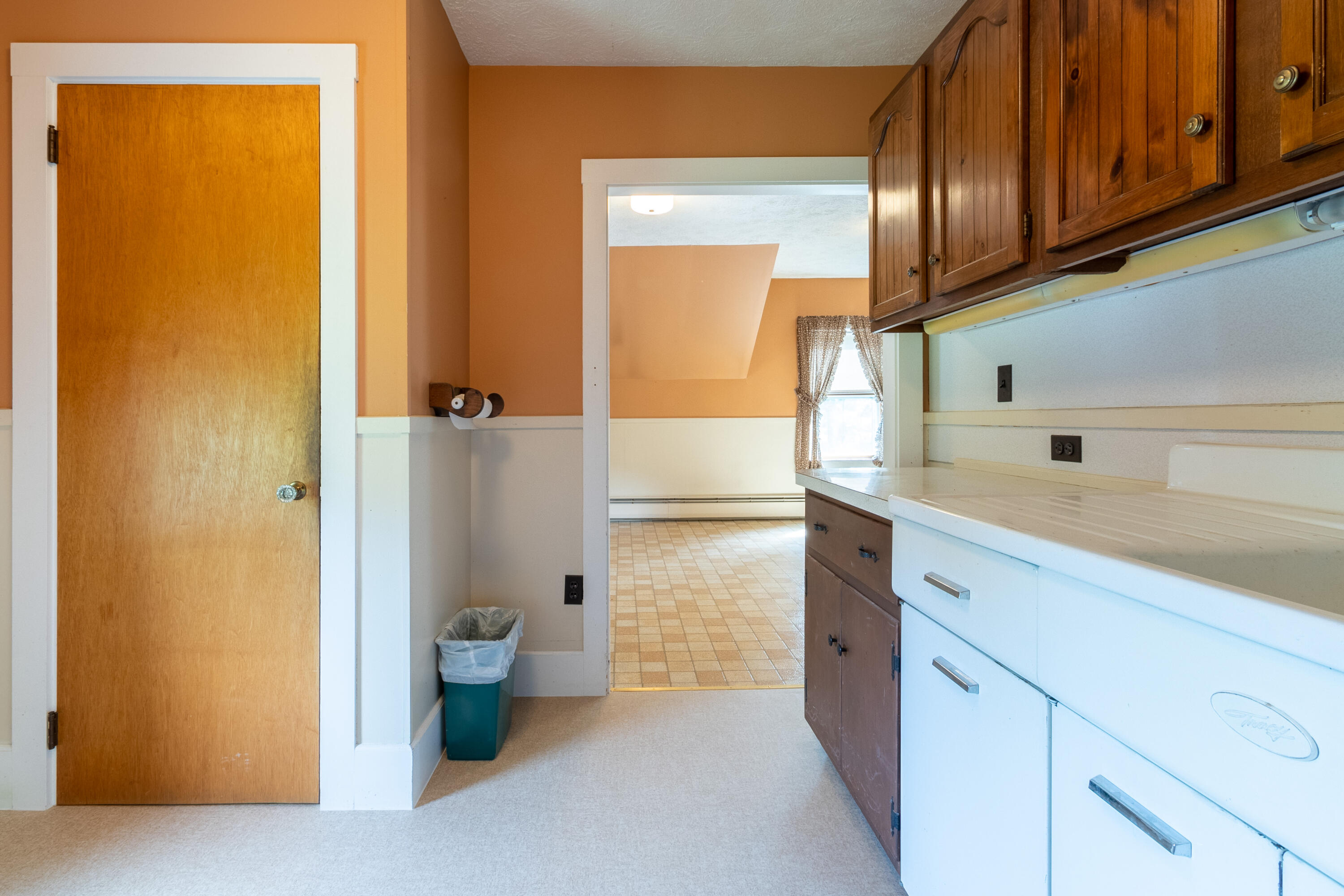 35 Mountain Road Biddeford, ME 04005 - Photo 18 of 32 Kitchen