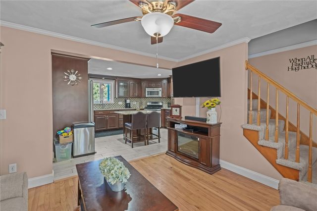 $525,000 | 15 Perkins Street, Warwick, RI 02886