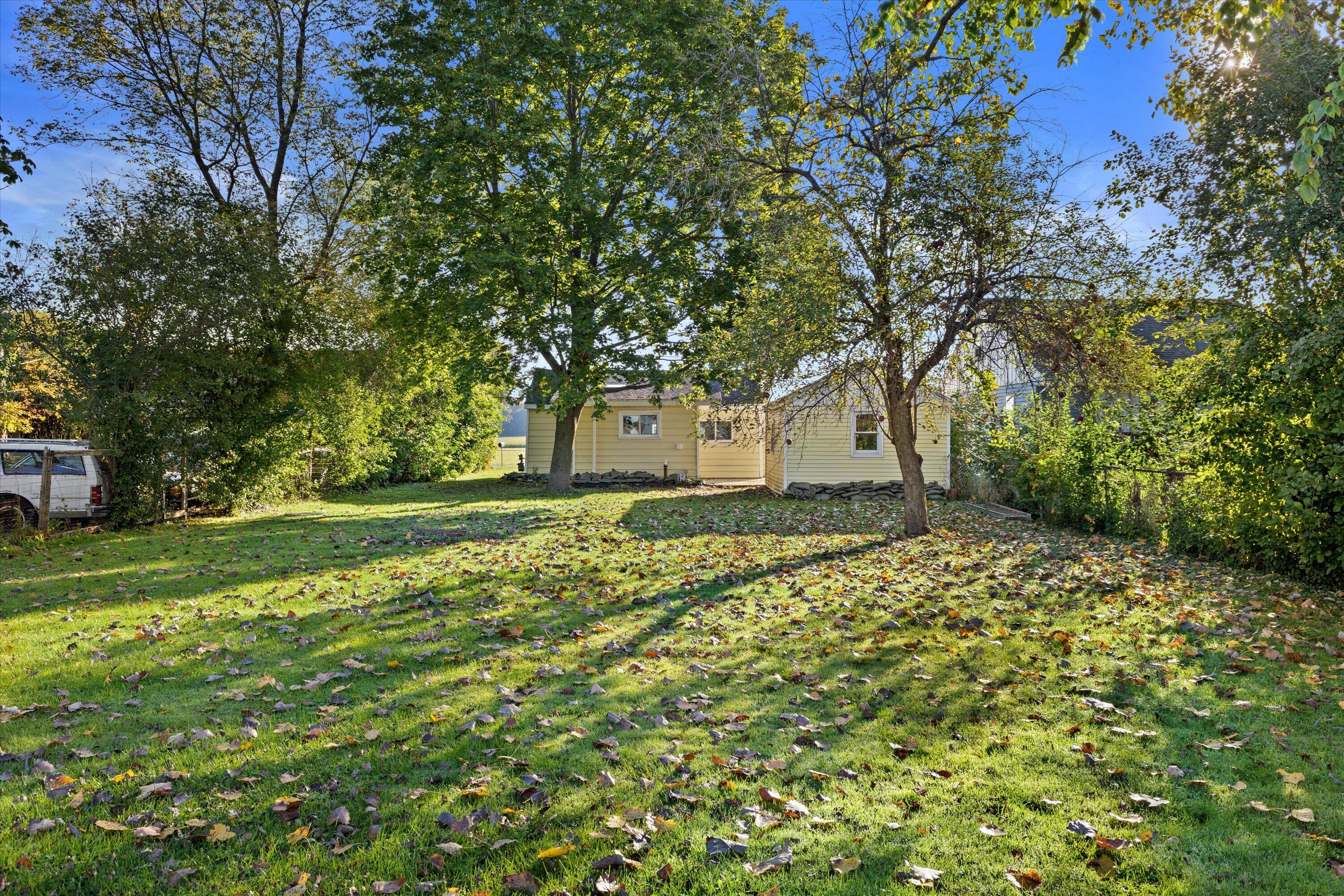 8012 Fox River Road Waterford, WI 53185 - Photo 11 of 26 20-KCM-40