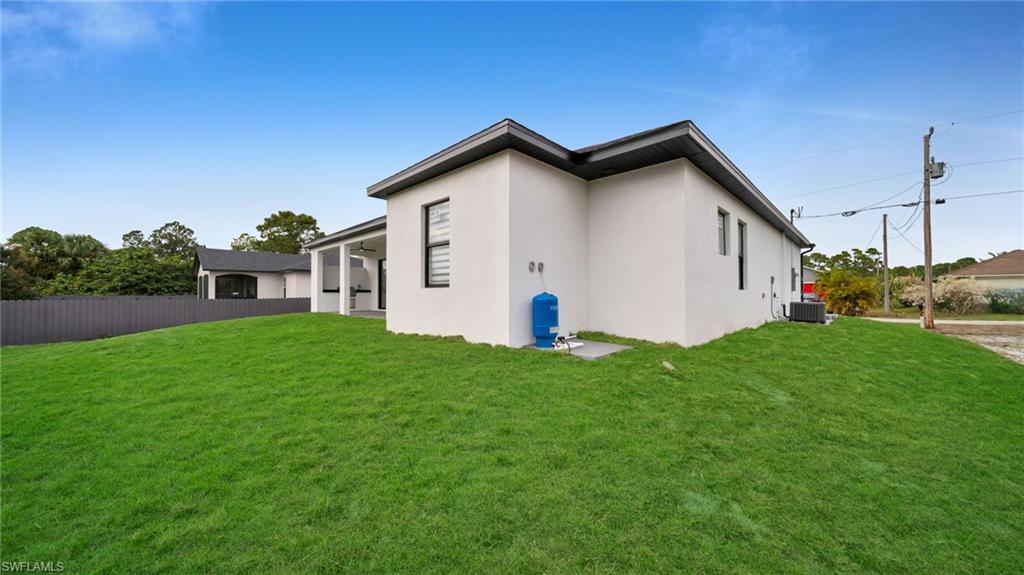 1138 Garibaldi Street East Lehigh Acres, FL 33974 - Photo 33 of 36