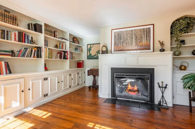 $995,000 | 98 Sweet Hill Road, Plaistow, NH 03865