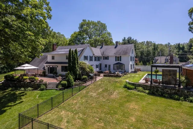 $995,000 | 98 Sweet Hill Road, Plaistow, NH 03865