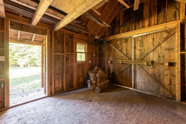 $995,000 | 98 Sweet Hill Road, Plaistow, NH 03865