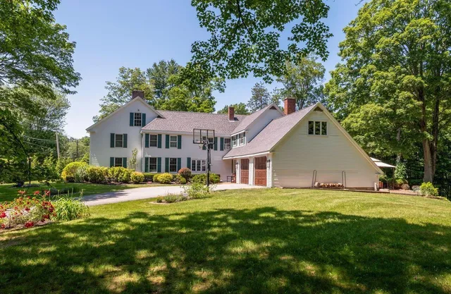 $995,000 | 98 Sweet Hill Road, Plaistow, NH 03865