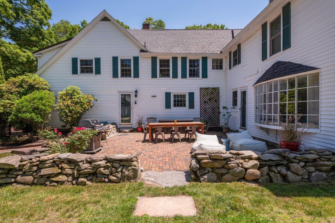 98 Sweet Hill Road Plaistow, NH 03865 - Photo 8 of 46