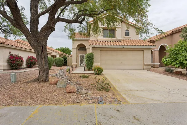 $2,800 | 17435 North 46th Street, Phoenix, AZ 85032