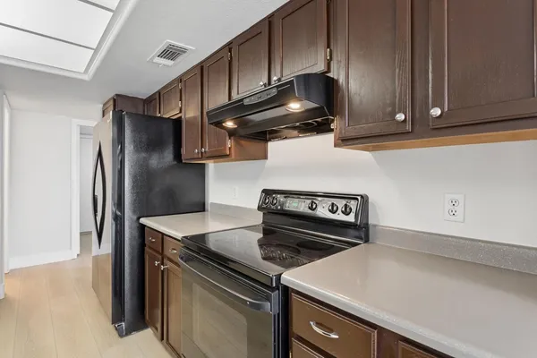 $2,800 | 17435 North 46th Street, Phoenix, AZ 85032