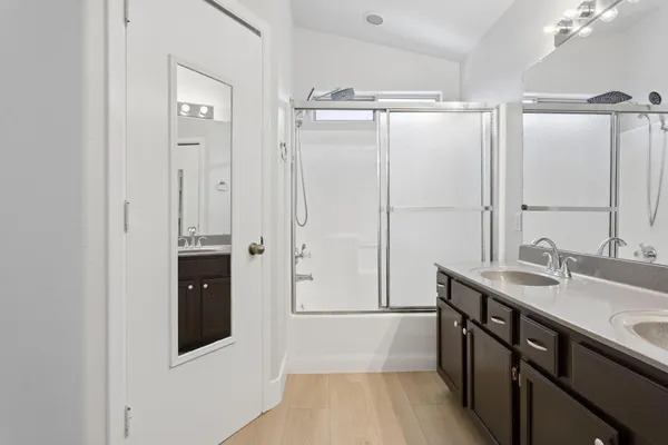 $2,800 | 17435 North 46th Street, Phoenix, AZ 85032