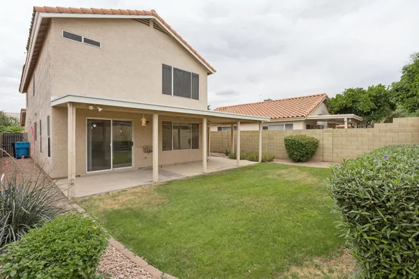 $2,800 | 17435 North 46th Street, Phoenix, AZ 85032