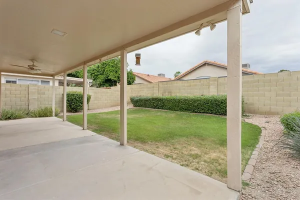 $2,800 | 17435 North 46th Street, Phoenix, AZ 85032