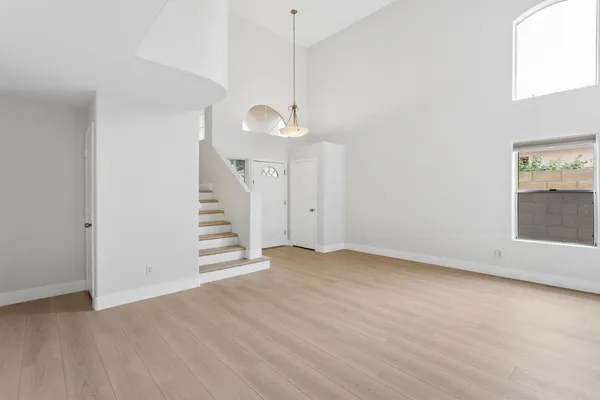 $2,800 | 17435 North 46th Street, Phoenix, AZ 85032