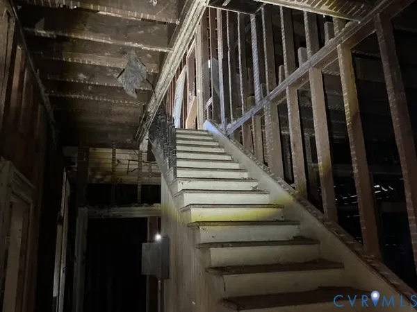 $129,850 | 640 West Washington Street, Petersburg, VA 23803