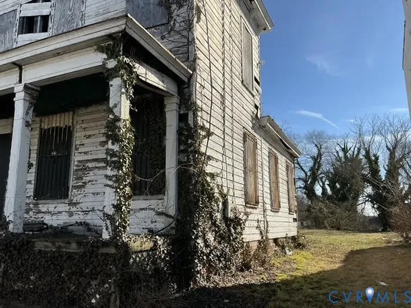 $129,850 | 640 West Washington Street, Petersburg, VA 23803